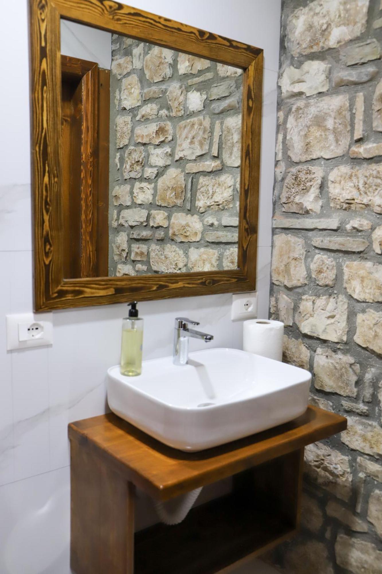 Koroni Boutique Hotel Berat Exterior foto